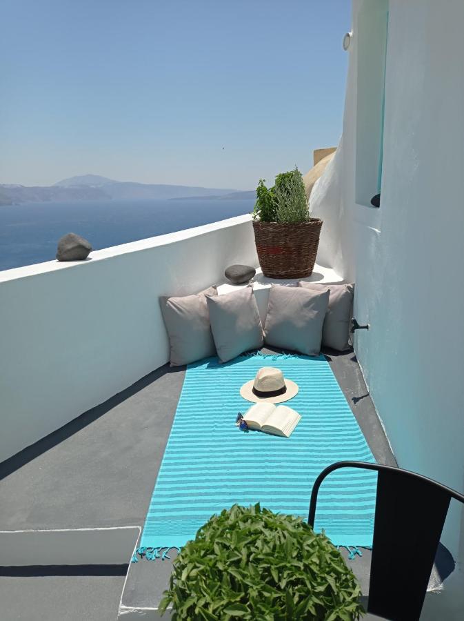 Blessed Blue Boutique Cave Suite Oia  Bagian luar foto