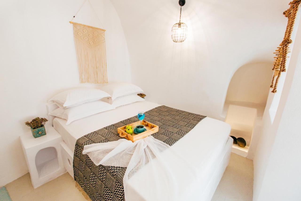 Blessed Blue Boutique Cave Suite Oia  Bagian luar foto