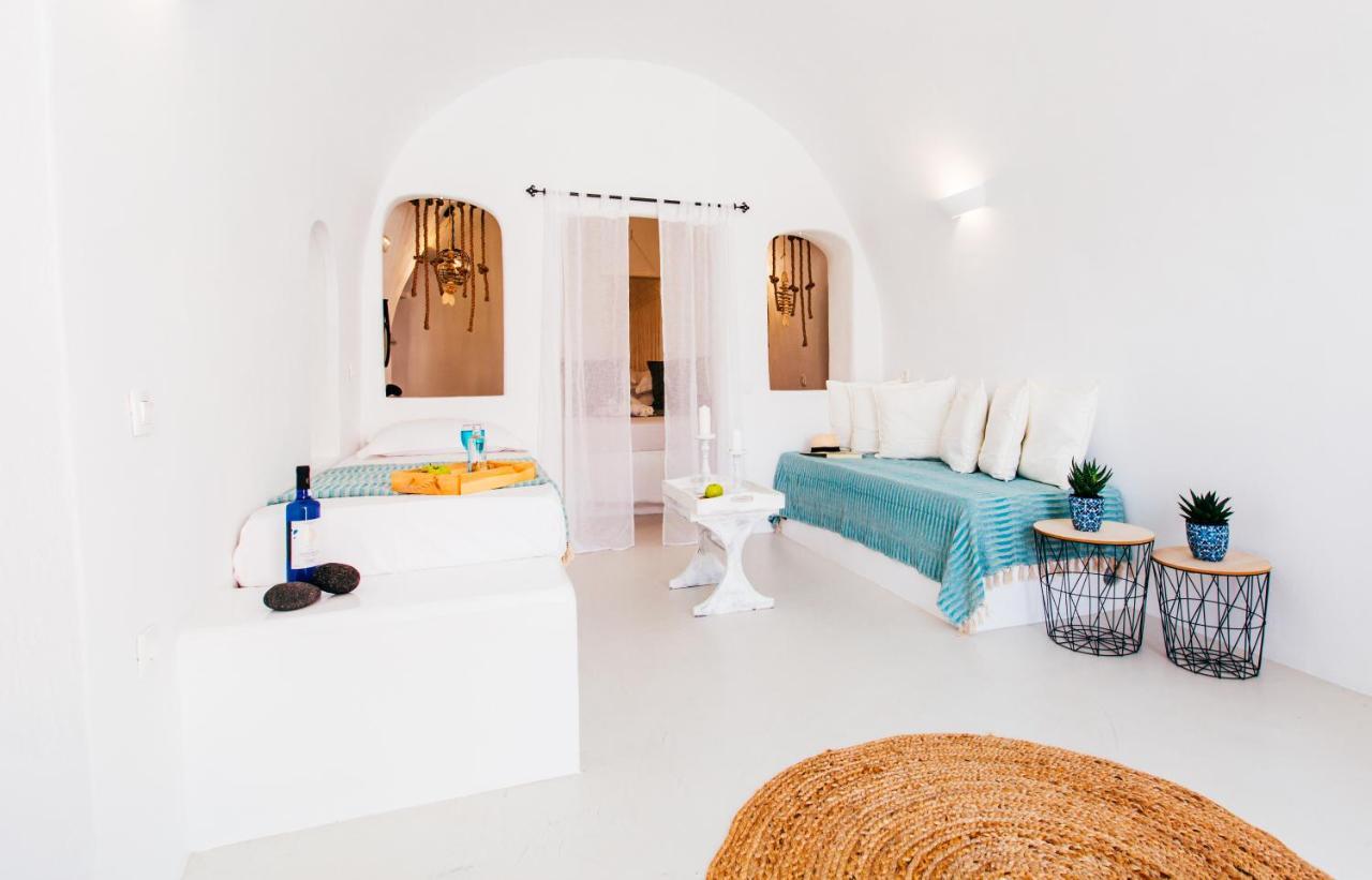 Blessed Blue Boutique Cave Suite Oia  Bagian luar foto