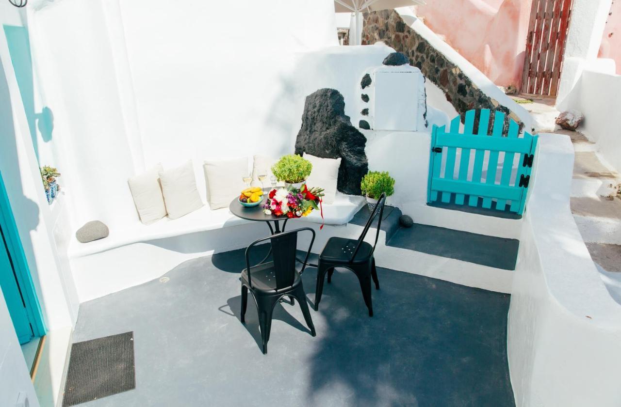 Blessed Blue Boutique Cave Suite Oia  Bagian luar foto